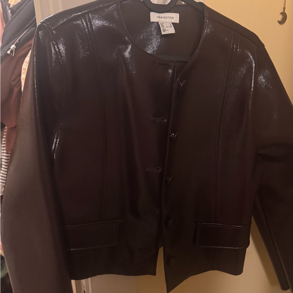 H&M A/W 2024 Coated Button-Front Jacket 1254786001 - Picture 5 of 5
